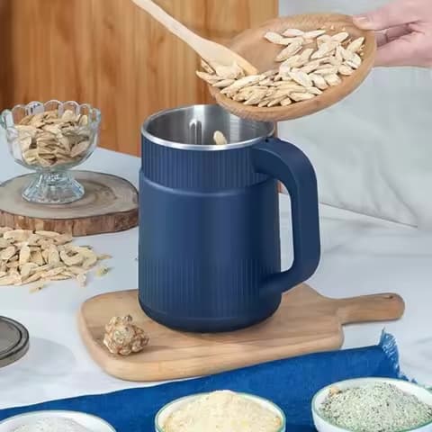 Moulin à épices électrique multi-usage — robot compact